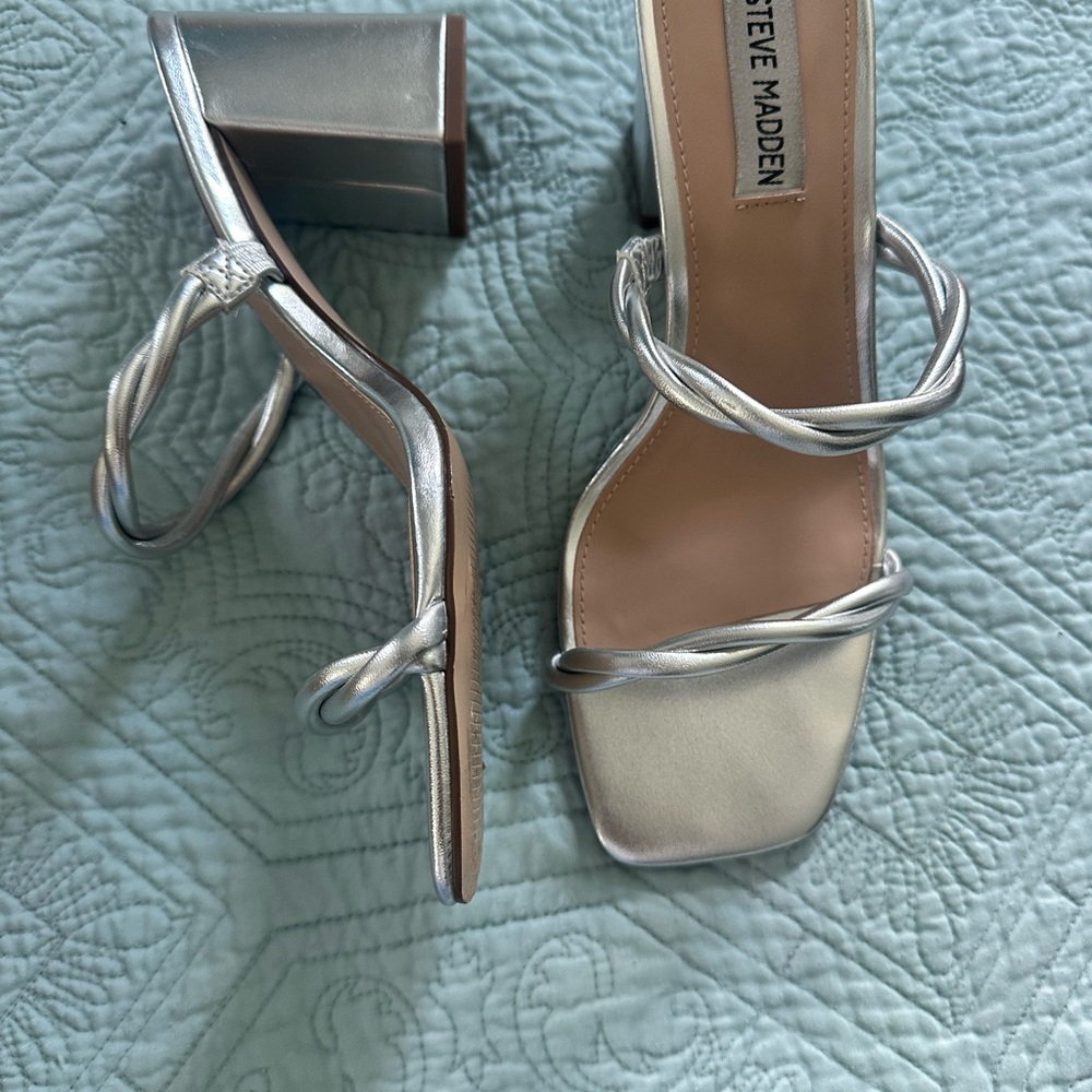 Steve Madden Silver Heels with Square-Toe Design - Picture 5 of 8
